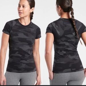 Athleta Girl Dream Crazy Big Performance Shirt Size XS Camo